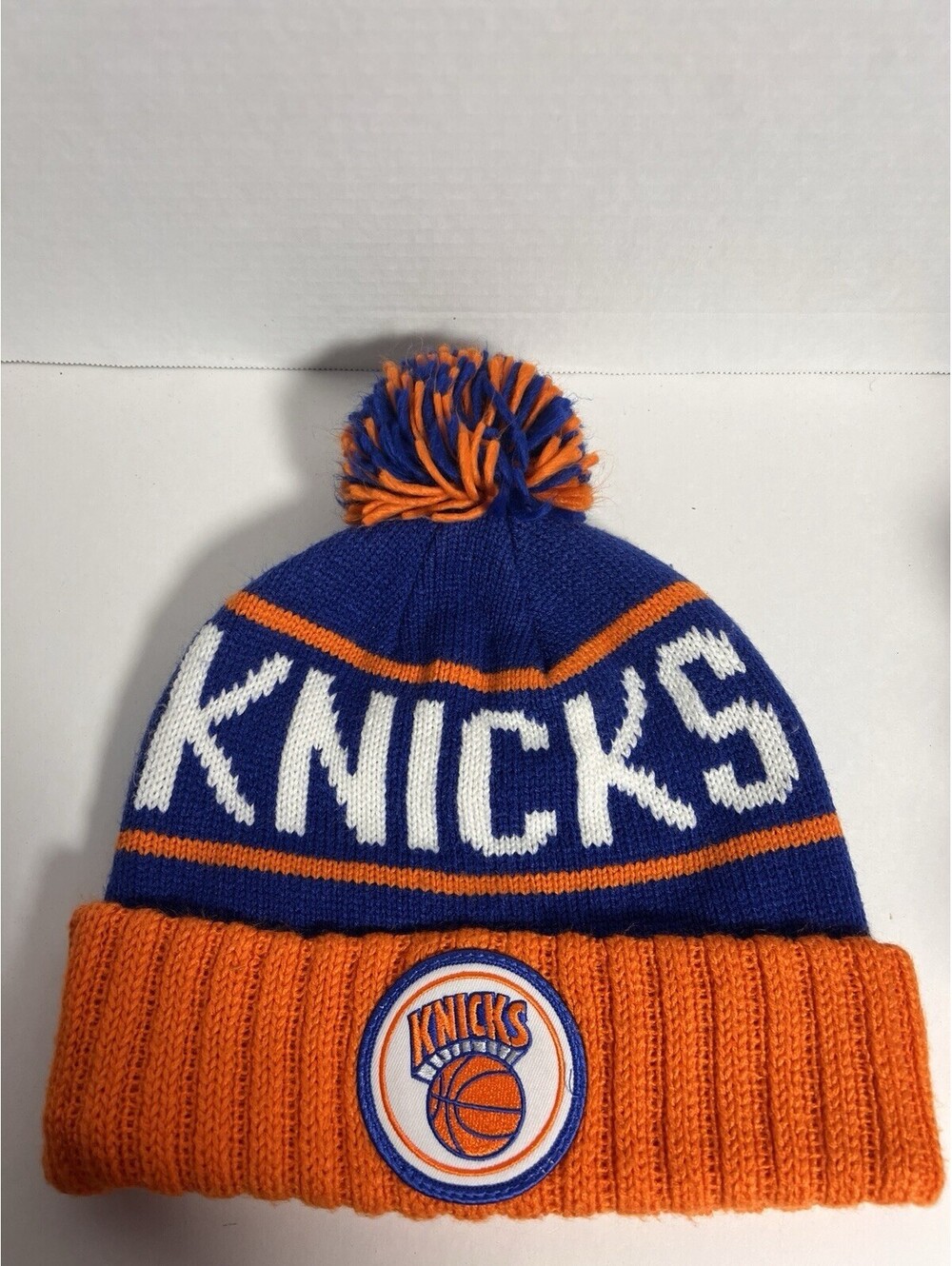 RARE Mitchell & Ness New York Knicks Pom Knit Beanie